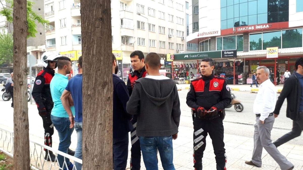 Şüpheli Şahıslar Polisi Harekete Geçirdi