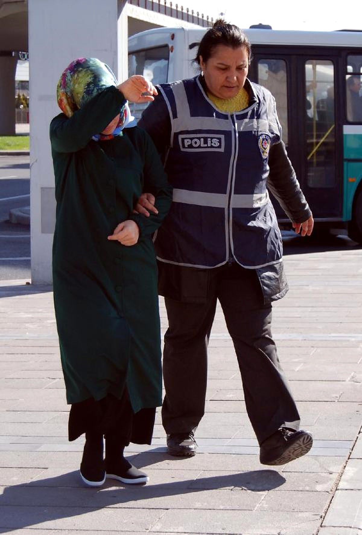 5 İlde Fetö Operasyonu: 16 Gözaltı