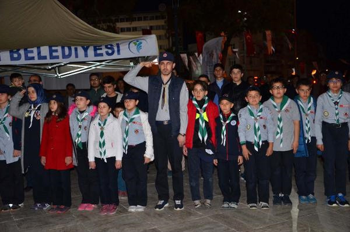 57\'nci Alay\'ı Anmak İçin 200 Çocuk İzci Çadır Kurdu