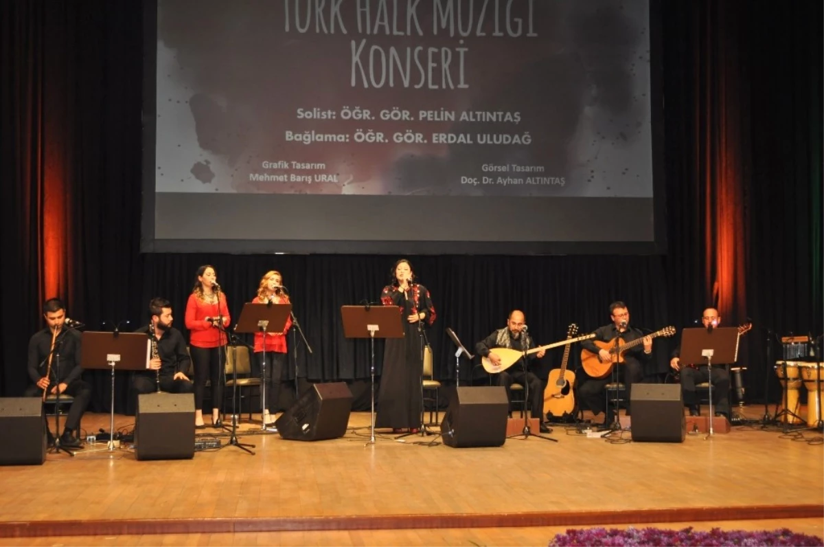 Anadolu\'da Türk Halk Müziği Konseri