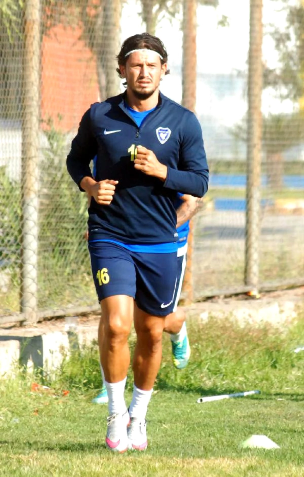 Bucaspor Emre\'yle Masaya Oturdu