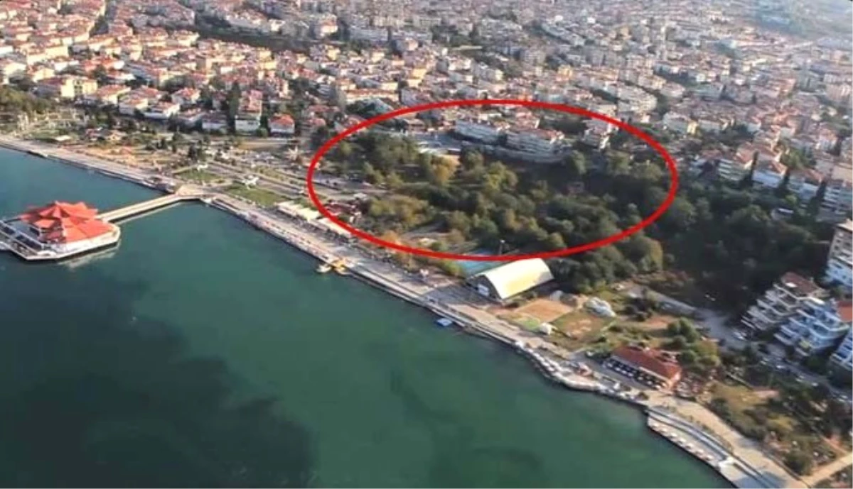 \'CHP\'li Belediye İstanbul\'daki Deniz Manzaralı Parkı Sattı\' İddiası