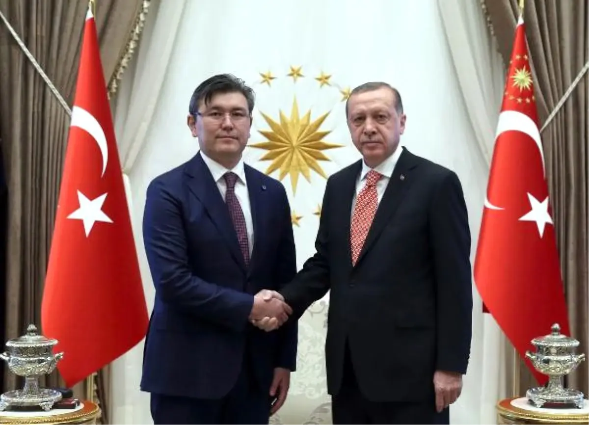 Cumhurbaşkanı Erdoğan\'a Kazakistan Büyükelçisi\'nden Güven Mektubu