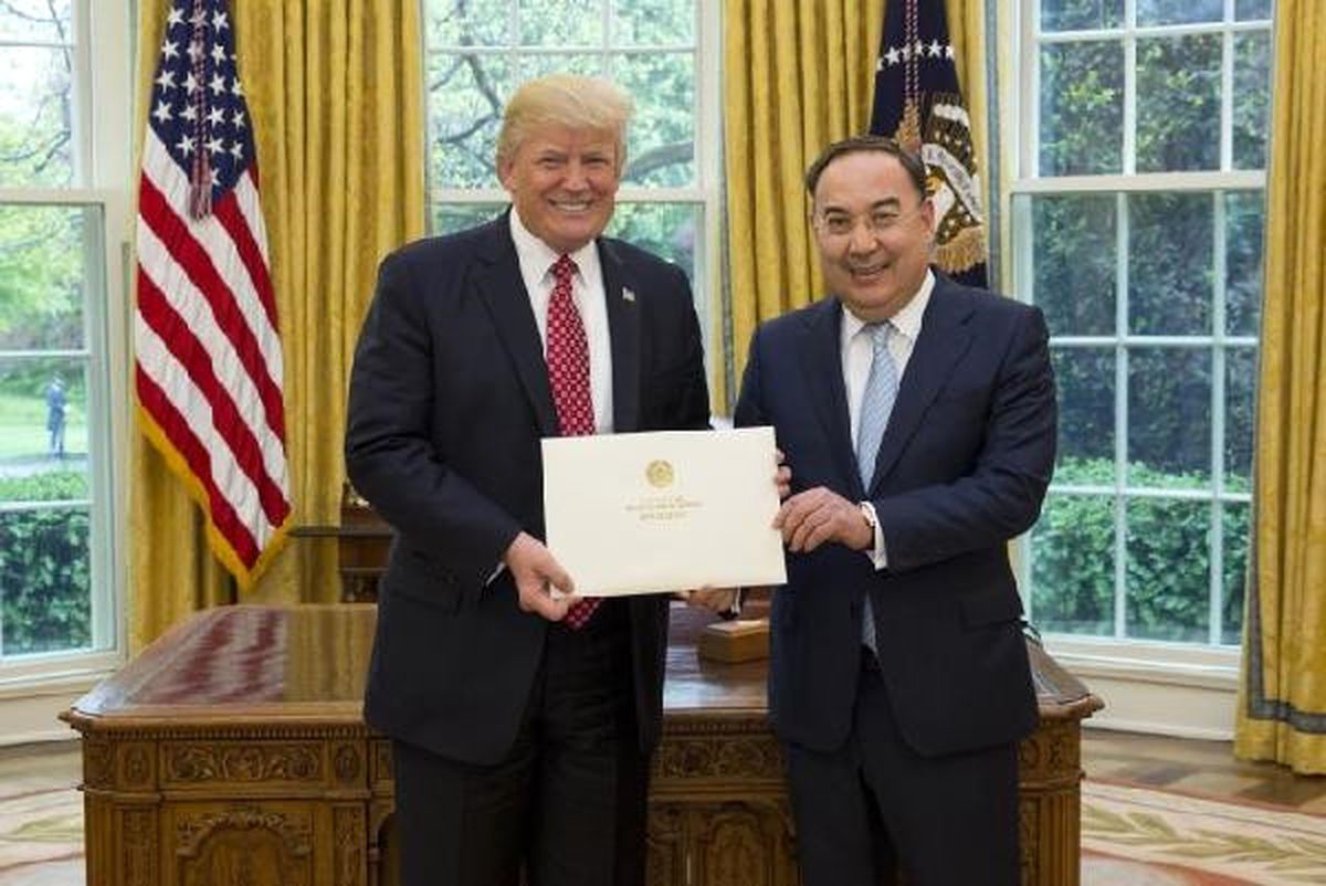Donald Trump, Kazakistan\'ın Washington Büyükelçisini Kabul Etti