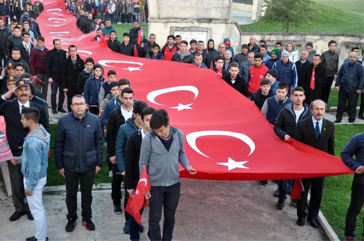 Edirne \'57. Alay\' Şehitleri İçin Yürüdü