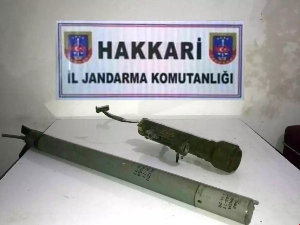 Hakkari\'de Sa-18 Güdümlü Füze Mühimmatı Ele Geçirildi