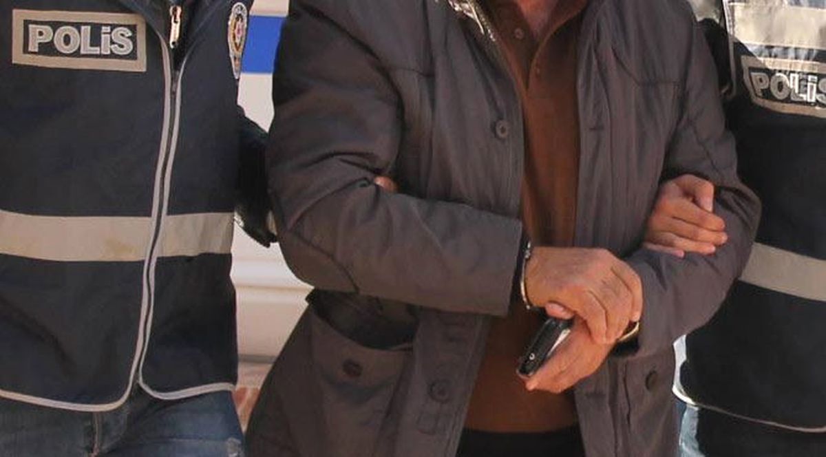 İzmir\'de Aranması Olan 353 Kişi Yakalandı
