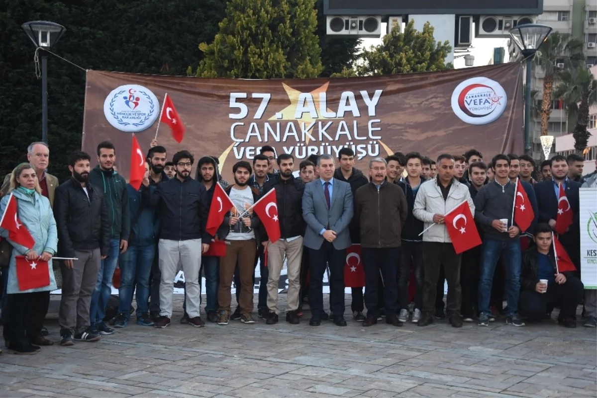 İzmirliler 57\'nci Alay Şehitlerini Unutmadı