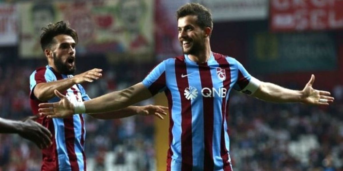 Kendi Rekorunu Kırdı!