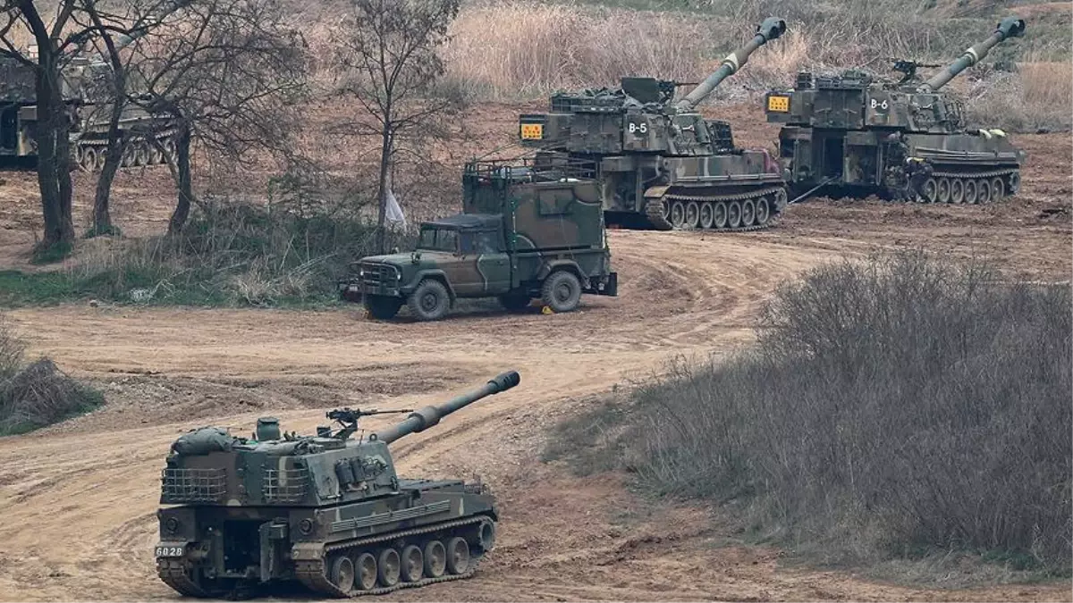 Kuzey Kore Gerçek Mermilerin Kullanıldığı Tatbikat Yaptı