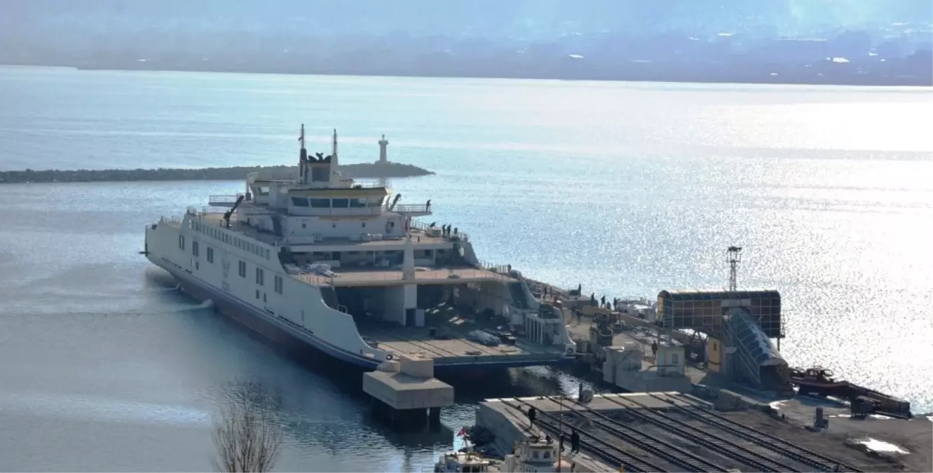 Müsteşar Yardımcısı Birdal, Türkiye\'nin En Büyük Feribotlarını İnceledi