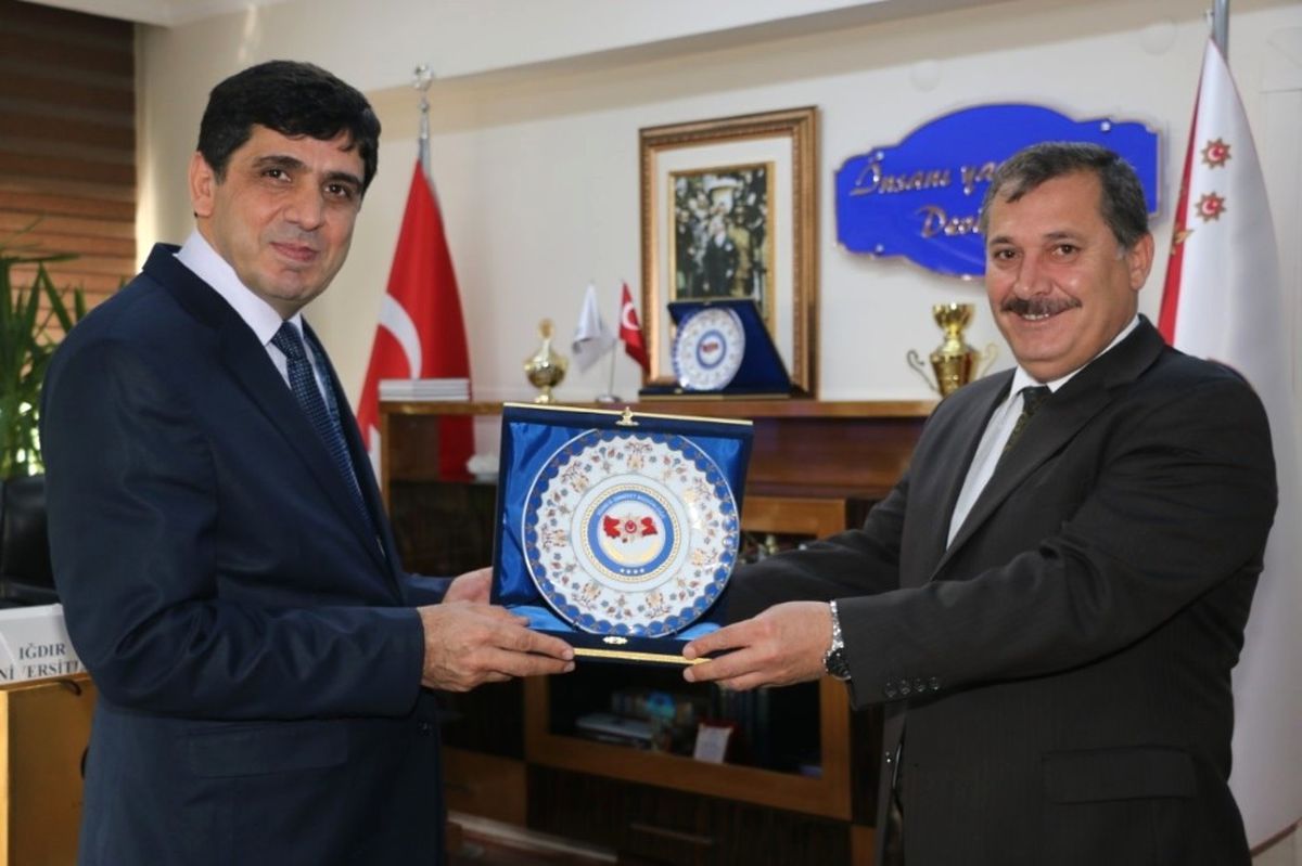 Rektör Alma\'dan Emniyet Müdürü Çevik\'e Ziyaret