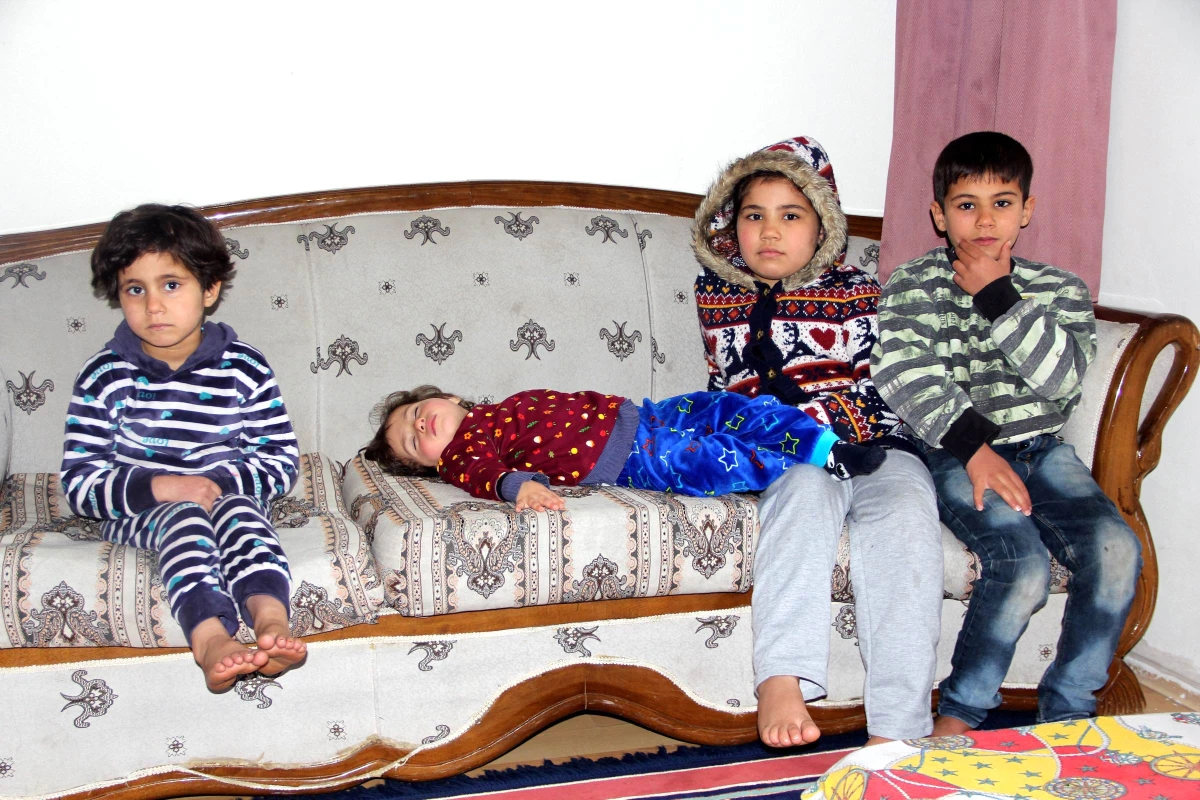 Suriyeli Anne Sınır Dışı Edilince 4 Çocuğu Perişan Oldu