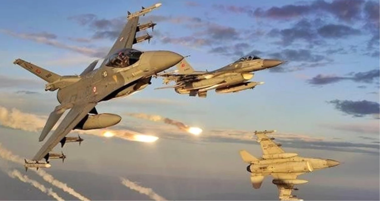 Türk Jetleri Saldırı Hazırlığındaki Teröristlere Bomba Yağdırdı