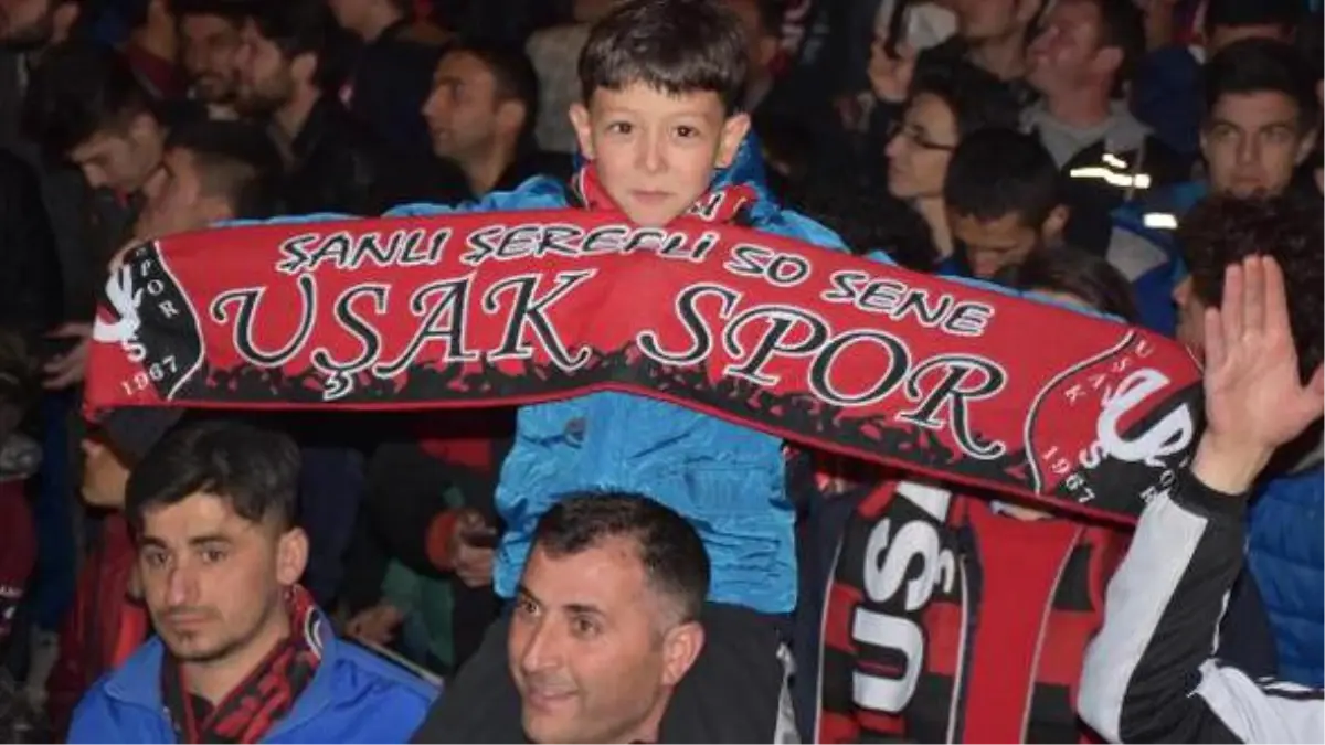 Utaş Uşakspor\'da 3. Lig Sevinci