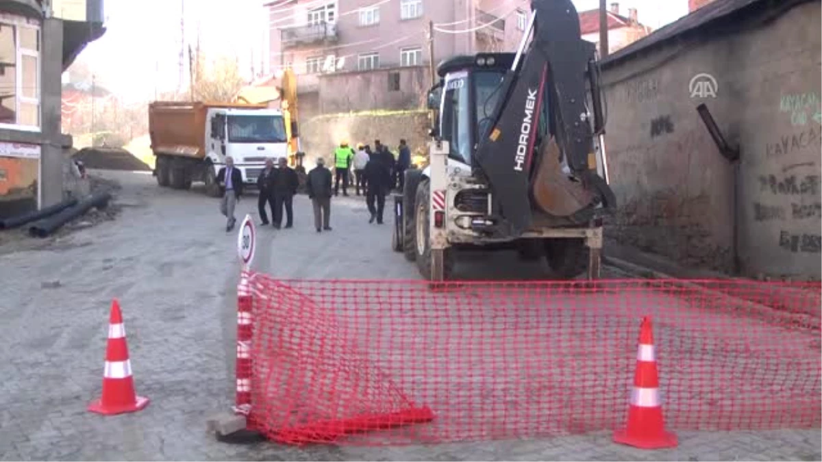 Yüksekova\'da Kanalizasyon Hattı Çalışmalarına Başlandı