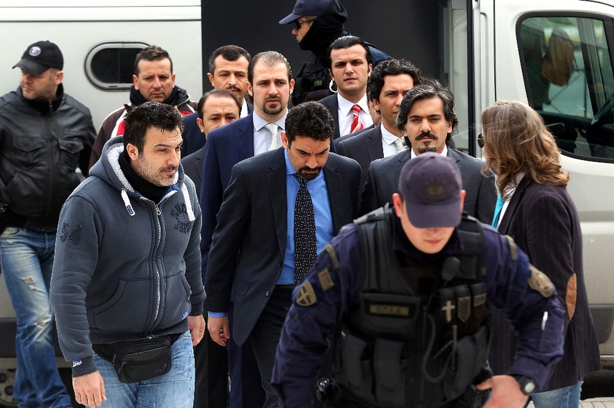Yunanistan\'a Kaçan 3 Darbeci Yeniden Hakim Karşısında