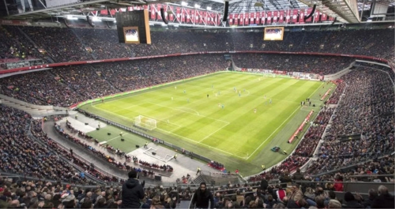 Ajax, Amsterdam Arena\'nın İsmini Johan Cruyff Arena Olarak Değiştirdi