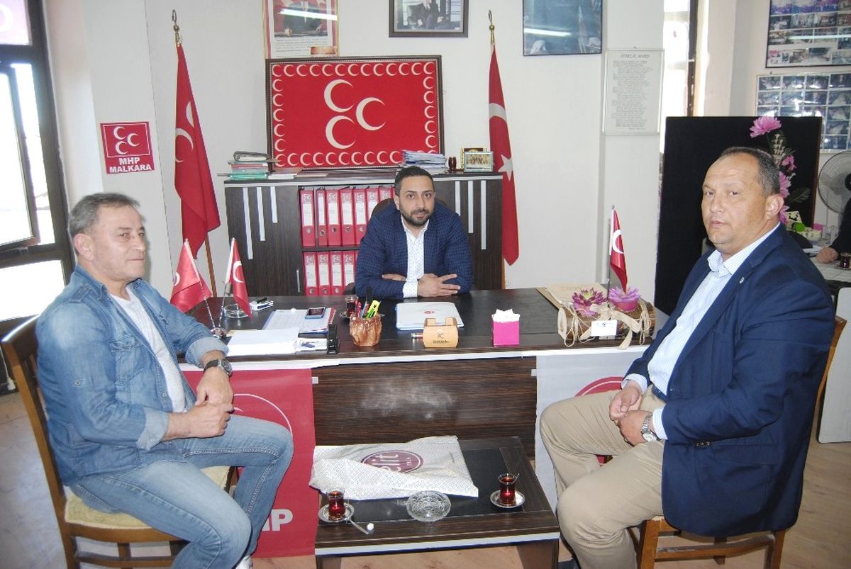 AK Parti Yönetiminden MHP İlçe Başkanı Hakan Yıldız\'a Ziyaret