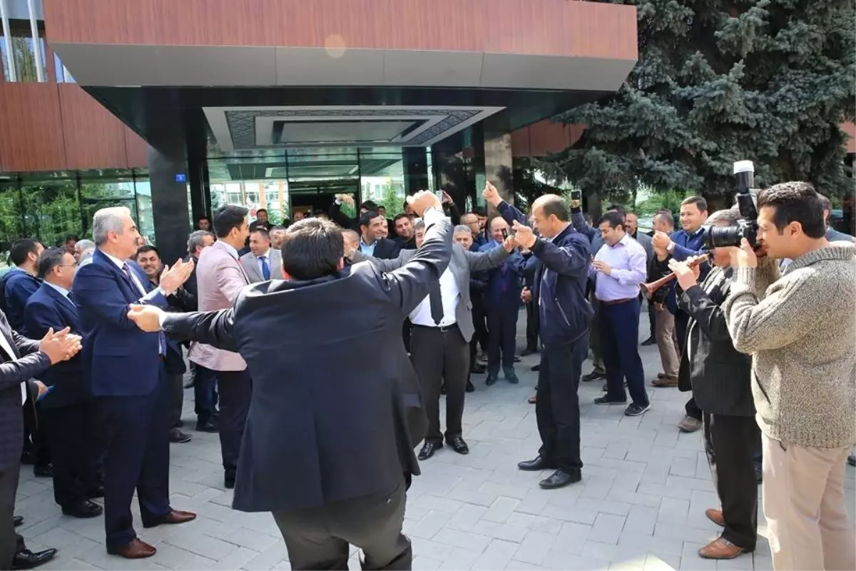 Başkan Büyükkılıç, "Çalışmalarımızda, Çalışanlarımızın Alın Teri Bulunuyor"