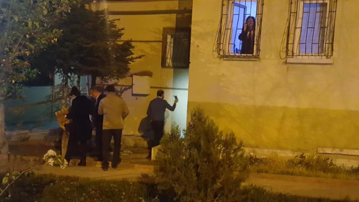 Başkent\'te Yaşlı Kadının Evine Kalaşnikoflu Saldırı Düzenlendi