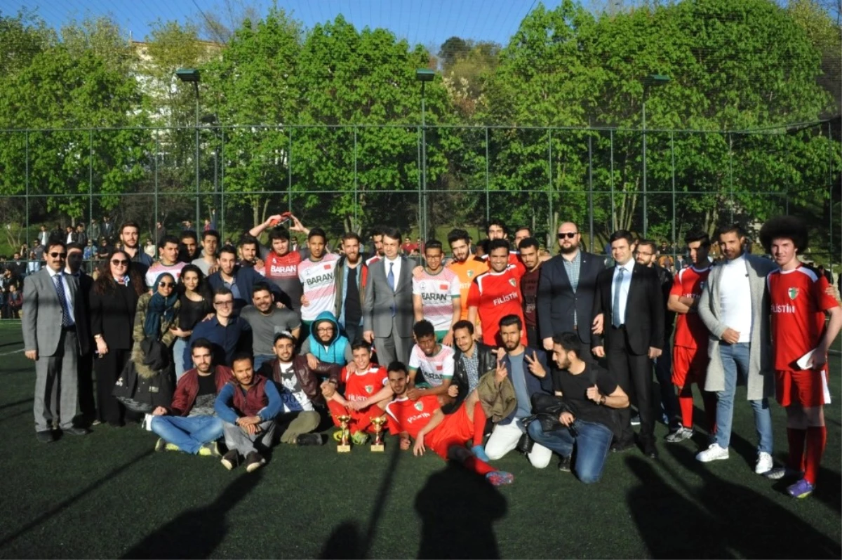 Bülent Ecevit Üniversitesi\'nde Mini Dünya Kupası Düzenlendi