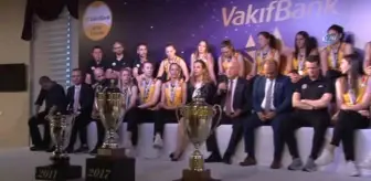 Cev Şampiyonlar Ligi Şampiyonu Vakıfbank, Basınla Buluştu