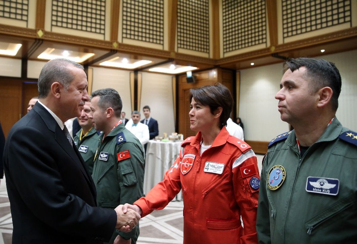 Cumhurbaşkanı Erdoğan Pilotları Kabul Etti