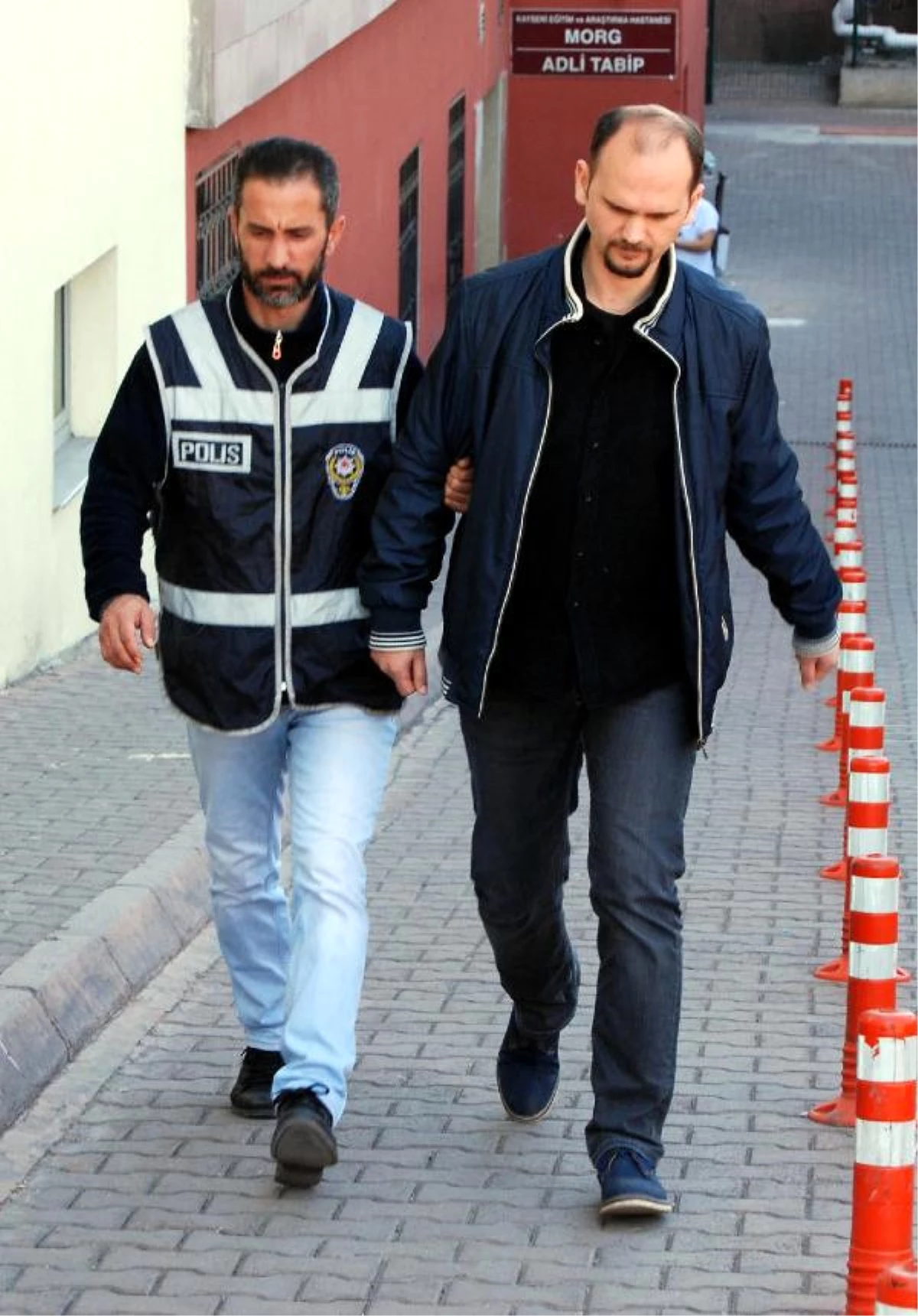 Kayseri\'de Fetö\'den 40 Gözaltı (2)