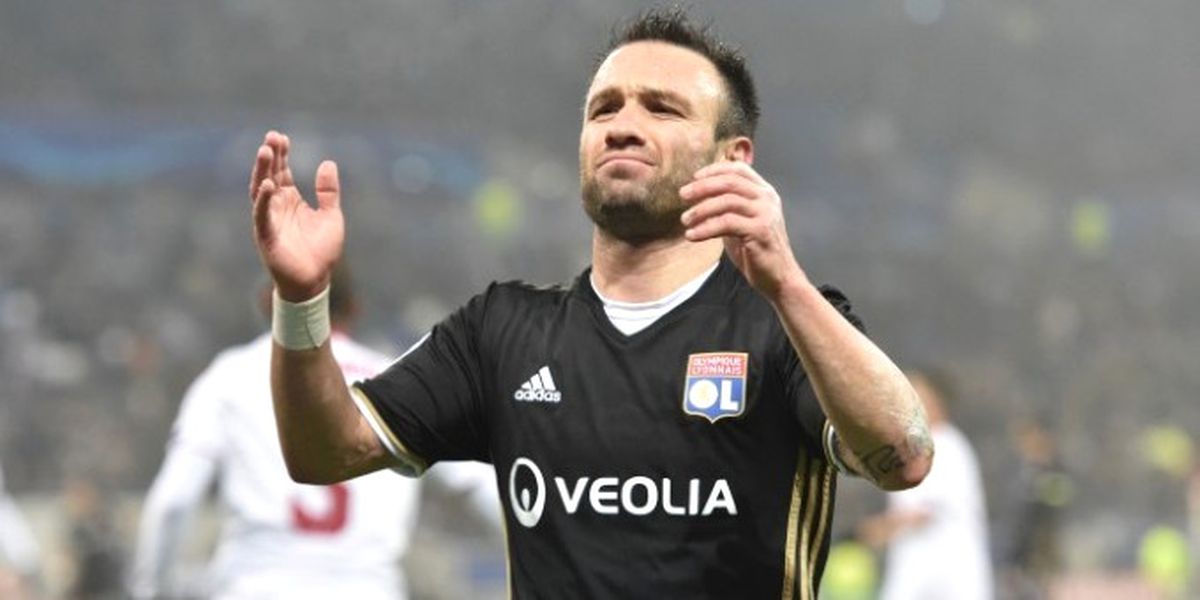 Lyon\'un İki Yıldızı İçin Girişimler Başlıyor!