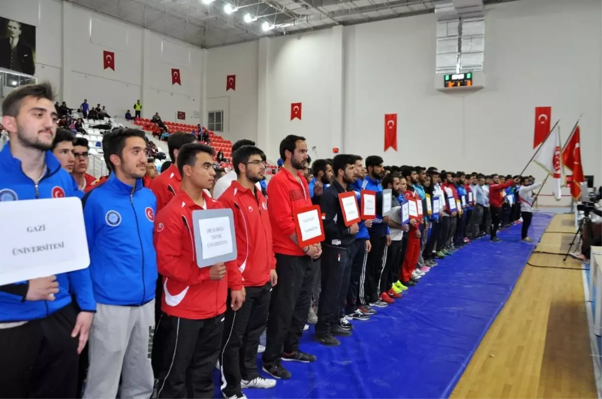 Milli Güreşçi Adına Spor Salonu Açıldı