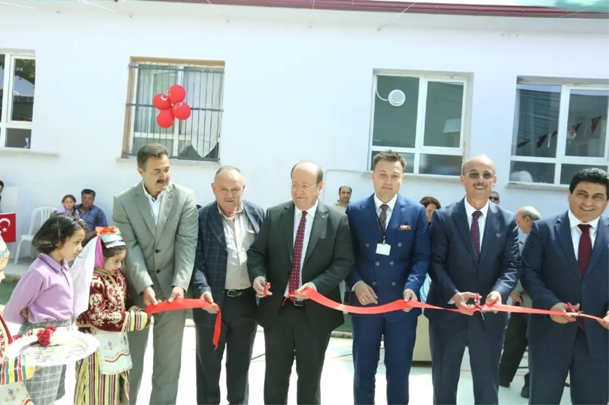 Özakcan, Yılmazköy İlkokulunda Yapılan Çalışmaları Yerinde İnceledi