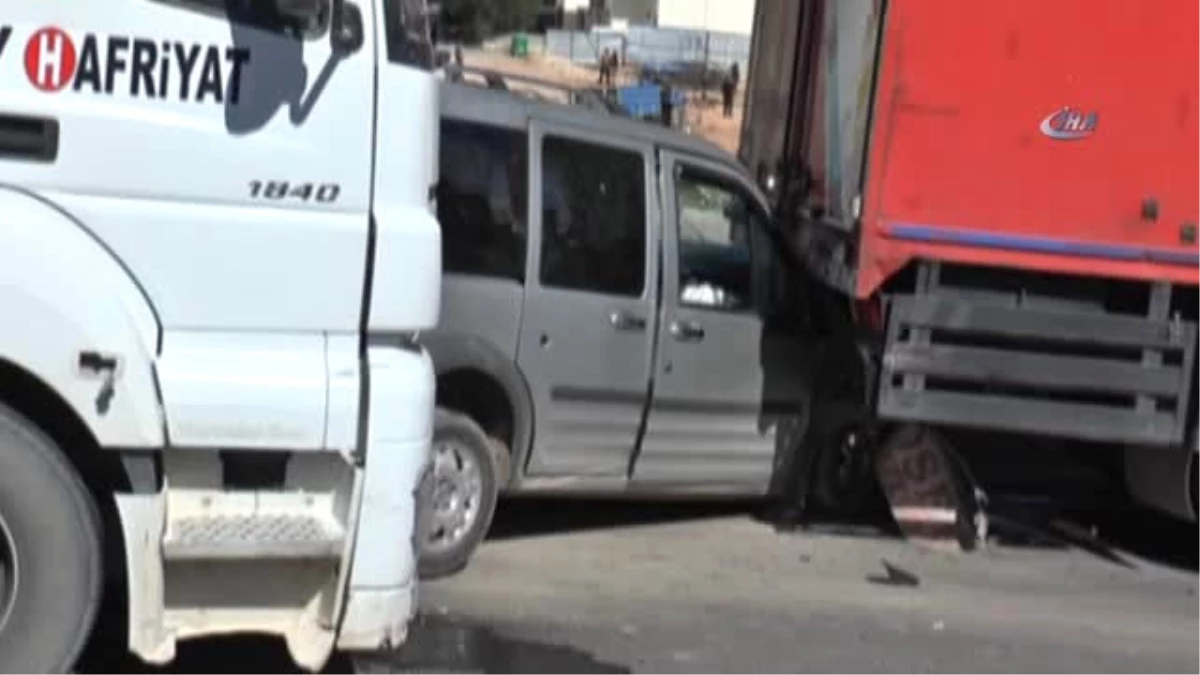 Şanlıurfa\'da Zincirleme Trafik Kazası: 4 Yaralı