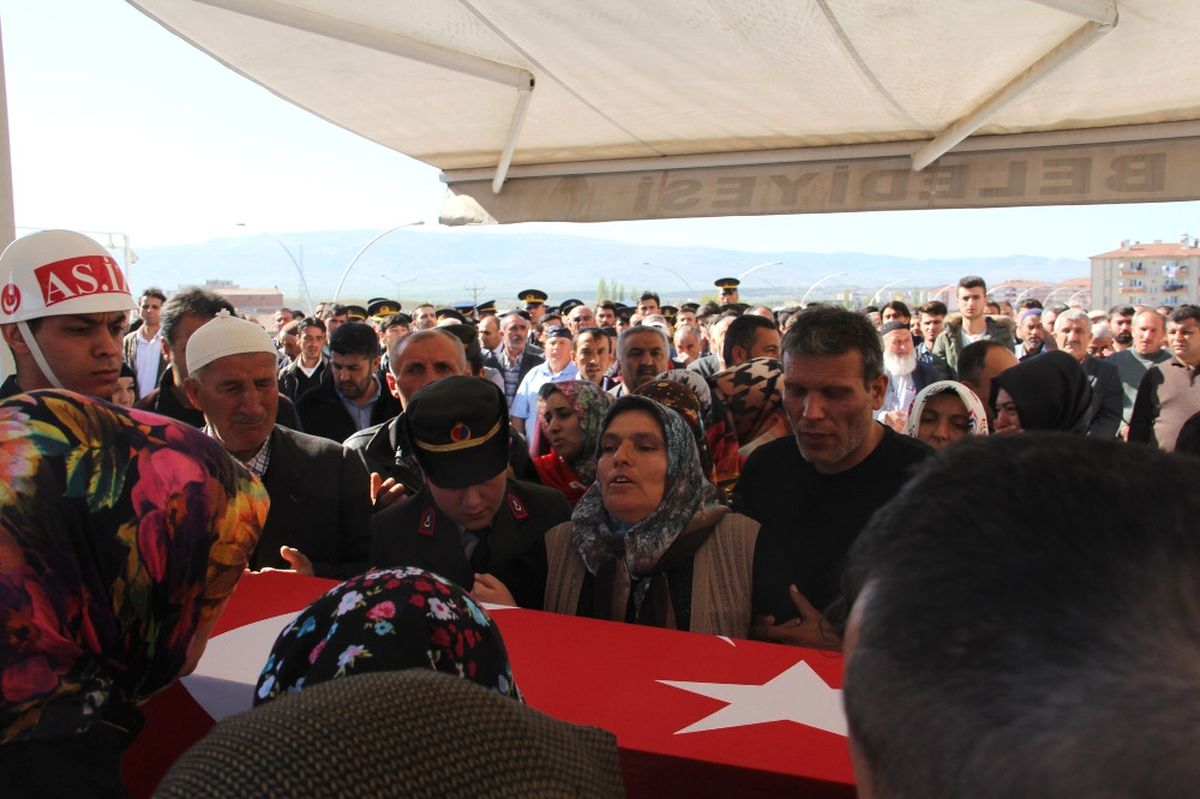 Şehit Uzman Çavuş Son Yolculuğuna Uğurlandı