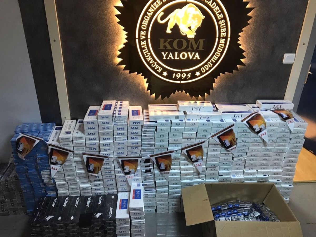 Tır\'da 6 Bin Paket Kaçak Sigara Ele Geçirildi