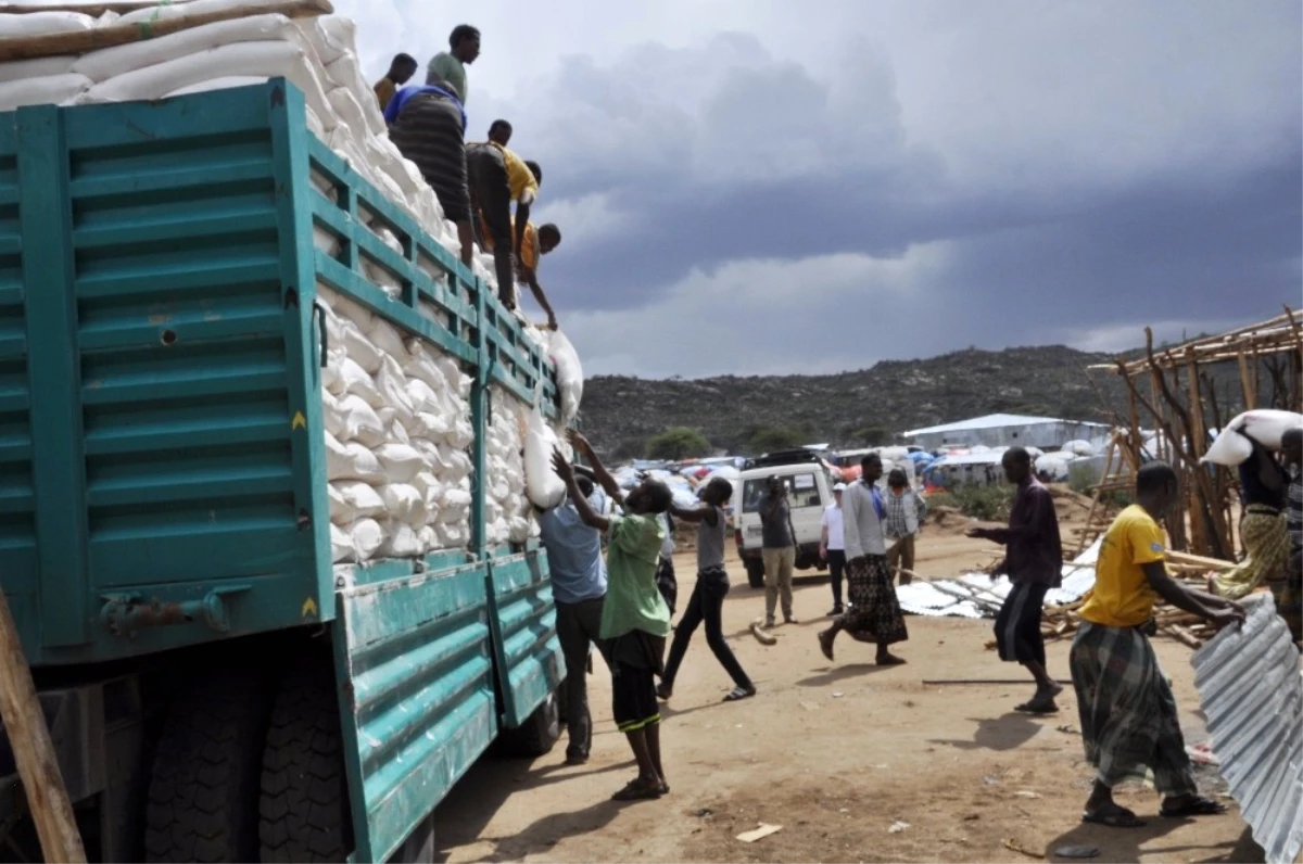 Türkiye Diyanet Vakfından Sudan\'daki Mültecilere Gıda Yardımı