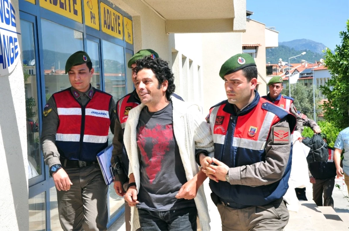 Ünlü Oyuncu Selim Erdoğan Uyuşturucu Ticaretinden Tutuklandı
