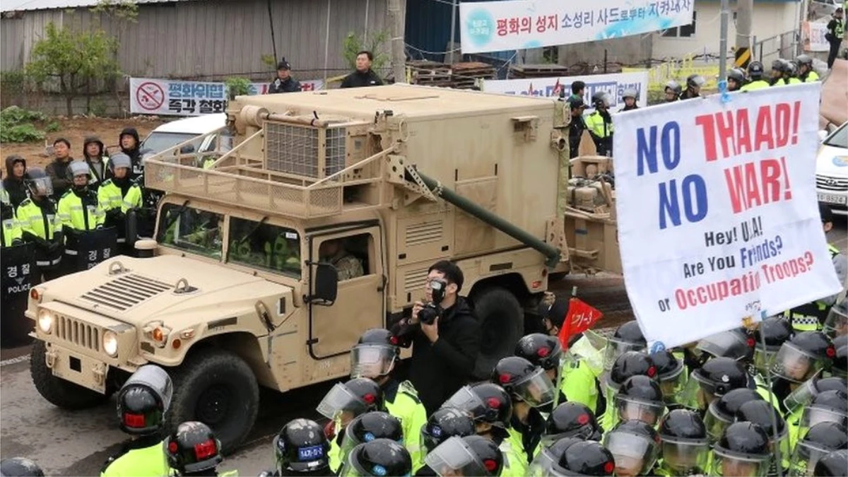 ABD Güney Kore\'de Protestolar Eşliğinde Füze Savunma Sistemi Kuruyor