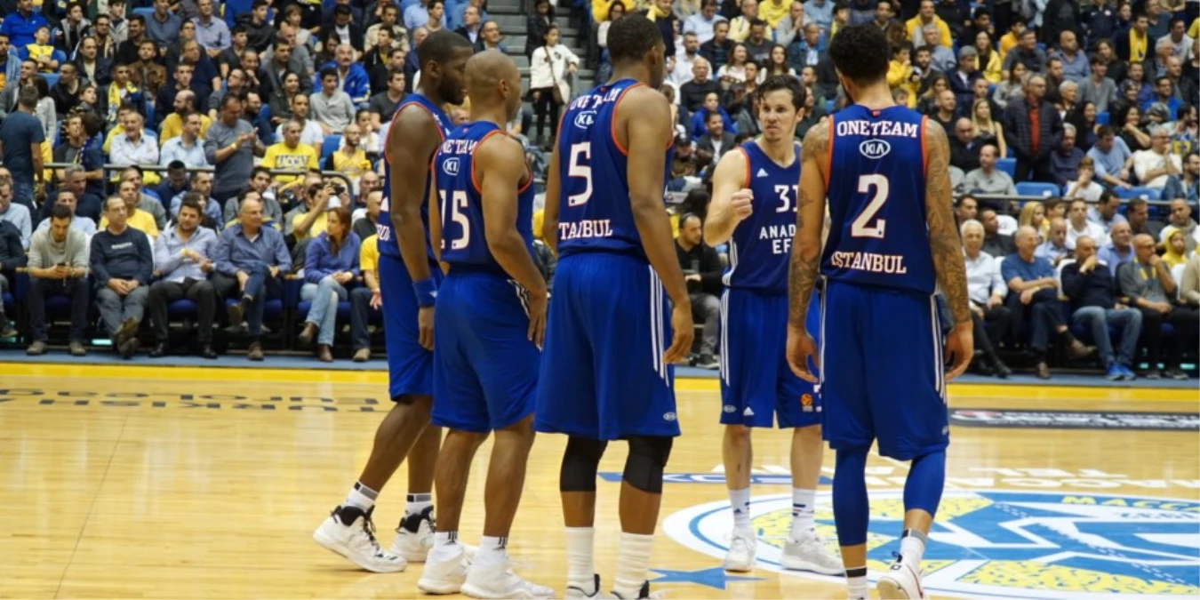 Anadolu Efes, Dörtlü Final İçin Sahada