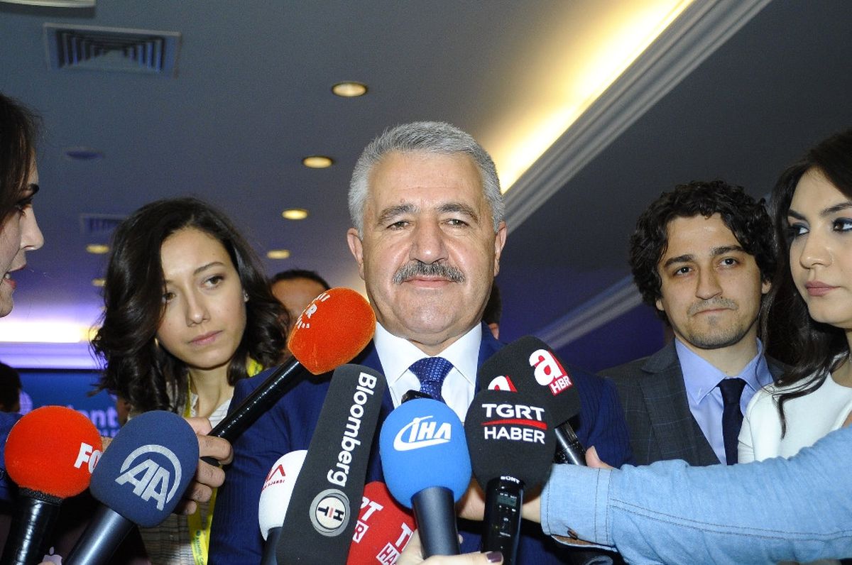 Bakan\'a \'Köprülerin Zarar Ettiği\' Iddiası Soruldu