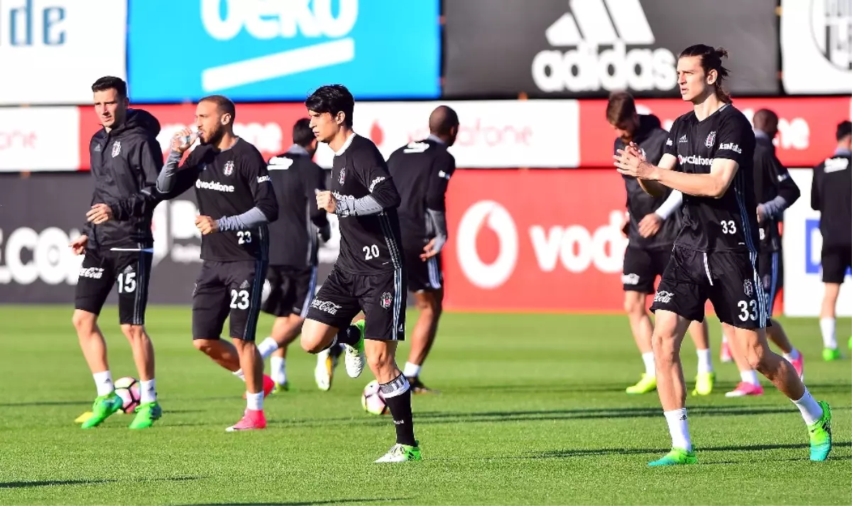Beşiktaş\'ta Medipol Başakşehir Maçı Hazırlıkları Başladı