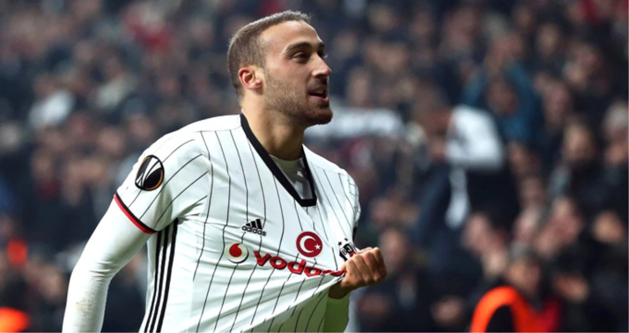 Cenk Tosun Beşiktaş\'ın 15 Yıl Sonra Gol Kralı Olan İlk Türk Futbolcusu Olacak