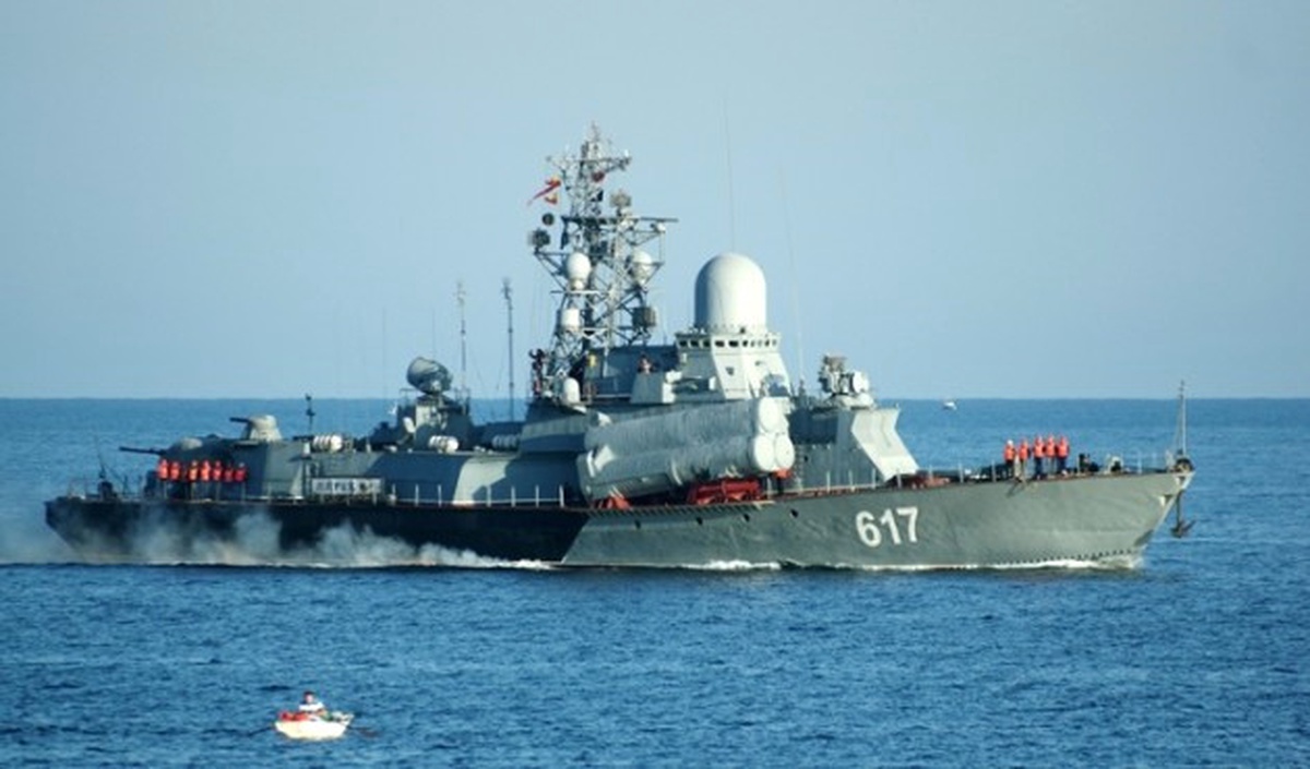 Dha İstanbul - Kıyı Emniyeti\'nden Açıklama: Rus İstihbarat Gemisi Battı, 78 Personel Tahliye Edildi