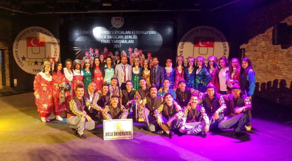 Dü Halk Oyunları Ekibi Türkiye Finaline Katılmaya Hak Kazandı