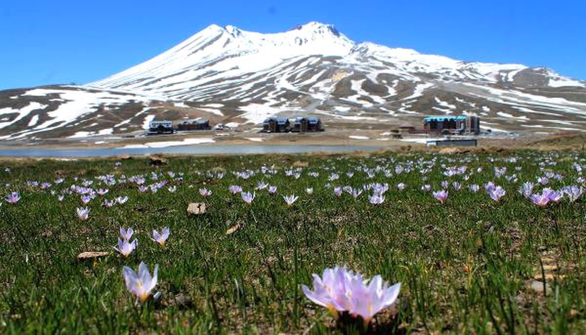 Erciyes Dağı\'na Bahar Geldi