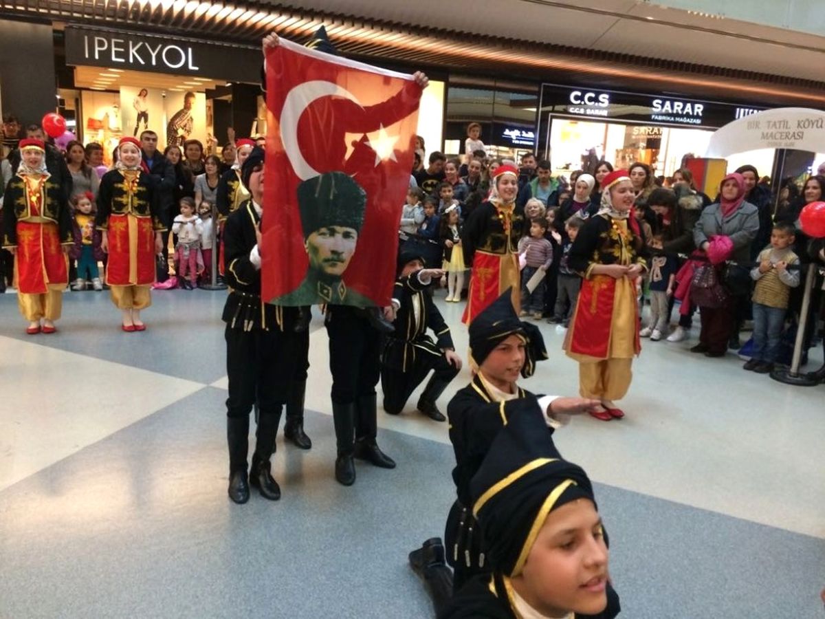 Esas 67 Burda\'da 23 Nisan Coşkusu
