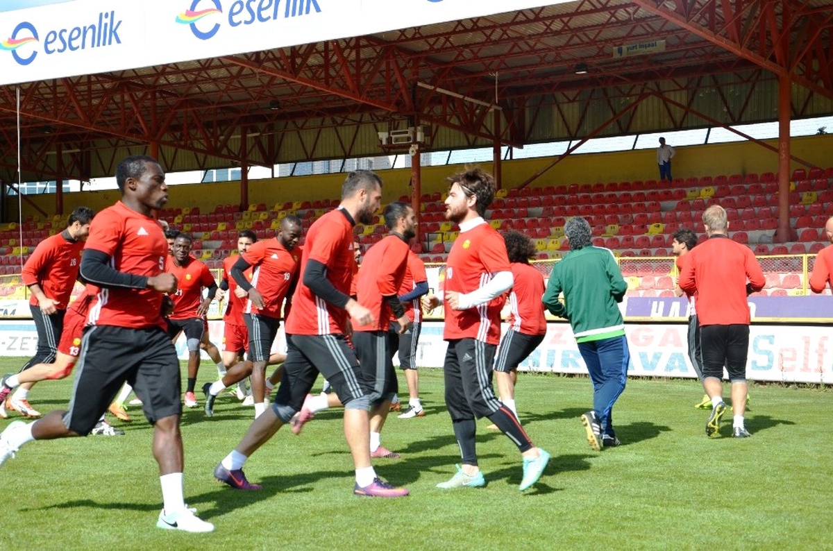Evkur Yeni Malatyaspor, İnönü Stadı\'nda Göztepe Maçının Provasını Yaptı