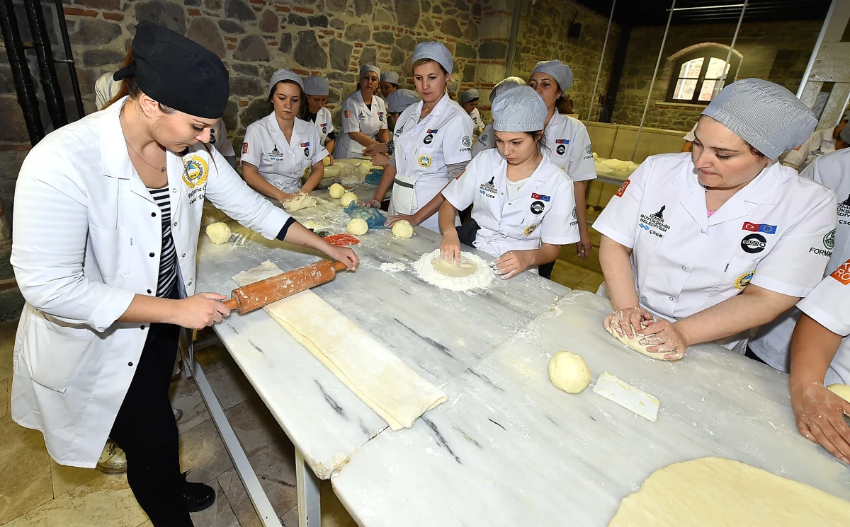 İzmir\'de "iş garantili" pastacılık kursu