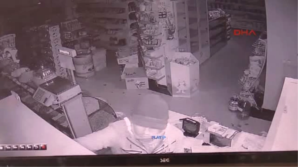 Konya Market Hırsızı Çaldığı Sigaralarla Yakalandı