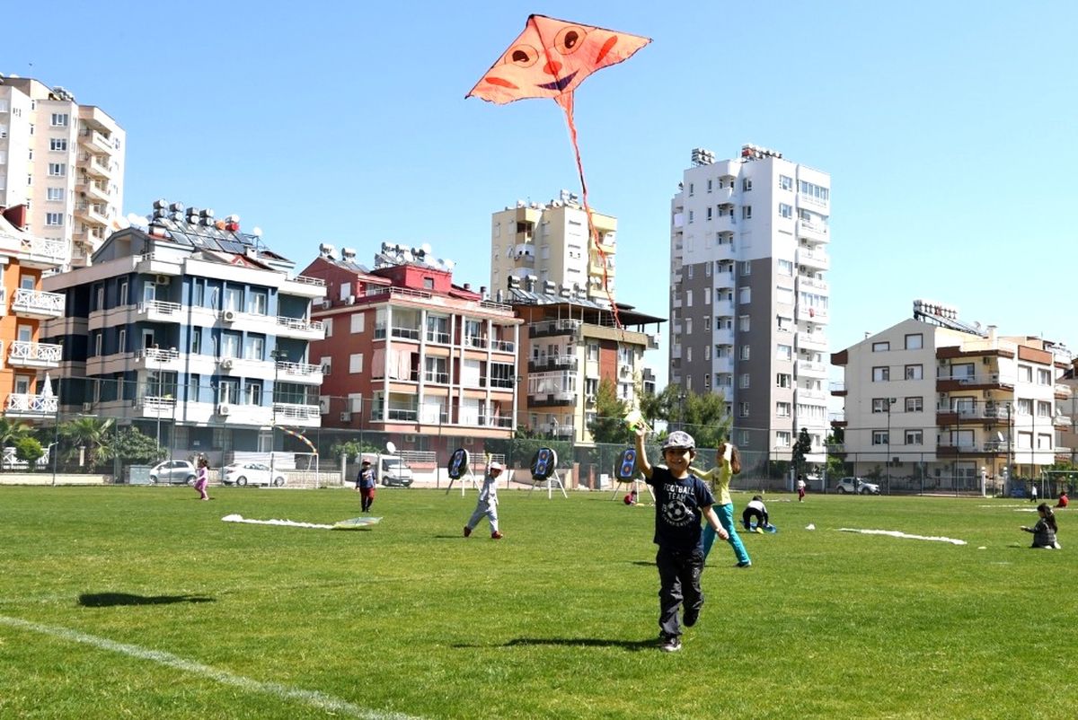 Konyaaltı Belediyesi\'nden Uçurtma Şenliği